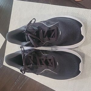 Mens Saucony Form-fitting guide 15 running sneakers